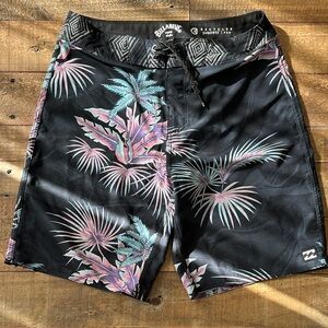 Billabong Board Shorts Boys 25